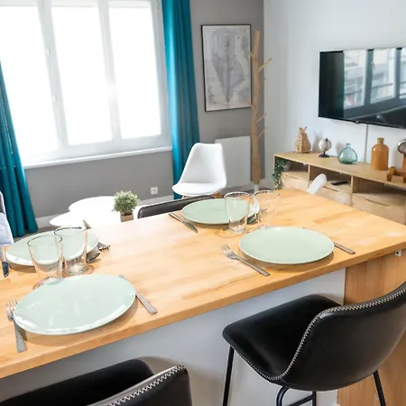 4 Personnes En Centre-ville